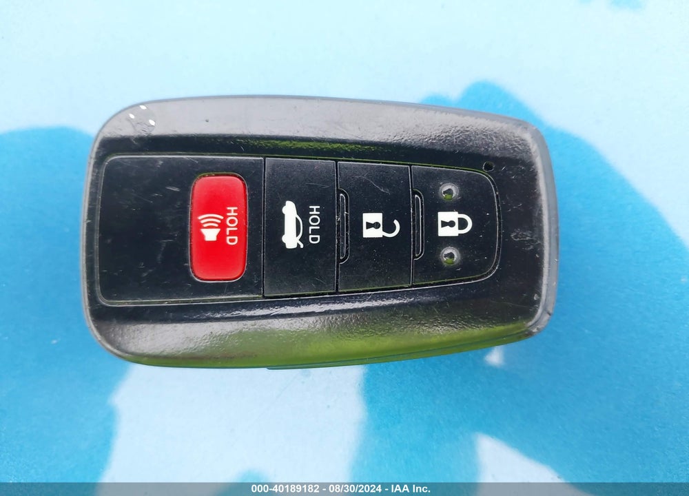 2020 TOYOTA CAMRY SE VIN: 4T1J11AK7LU309089