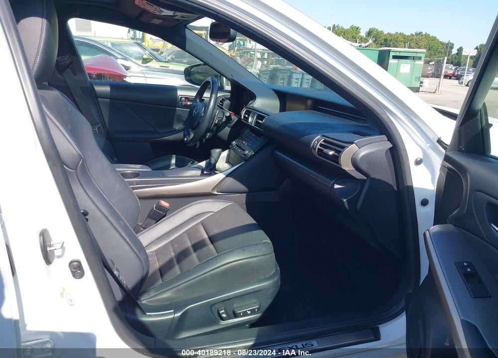 2016 LEXUS IS 200T VIN: JTHBA1D24G5010372