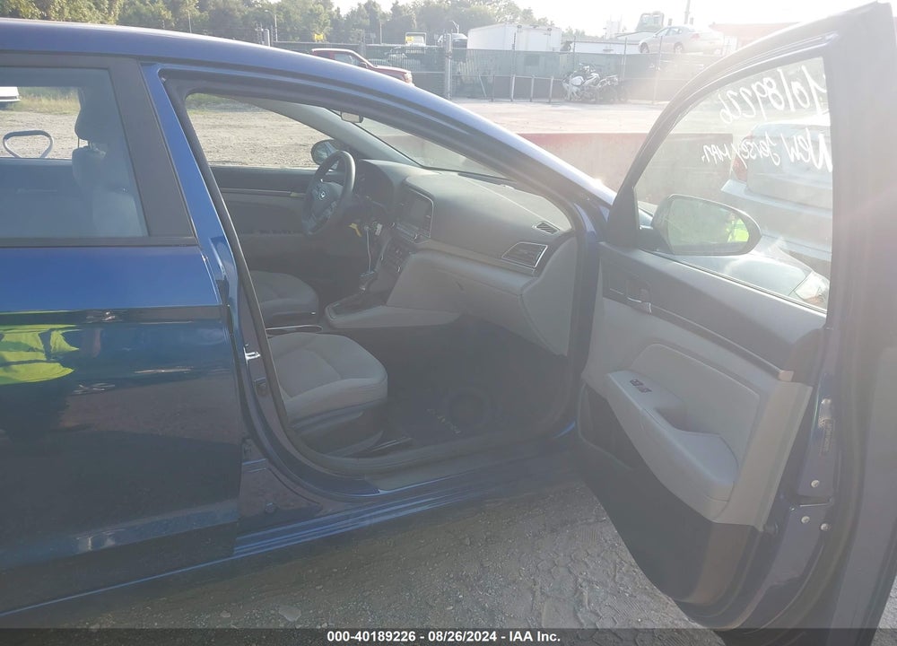 2018 HYUNDAI ELANTRA SEL VIN: 5NPD84LF0JH219725