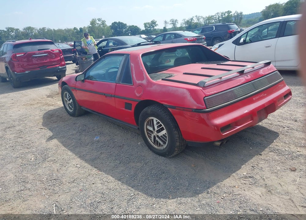 1988 PONTIAC FIERO VIN: 1G2PE11R2JP206632