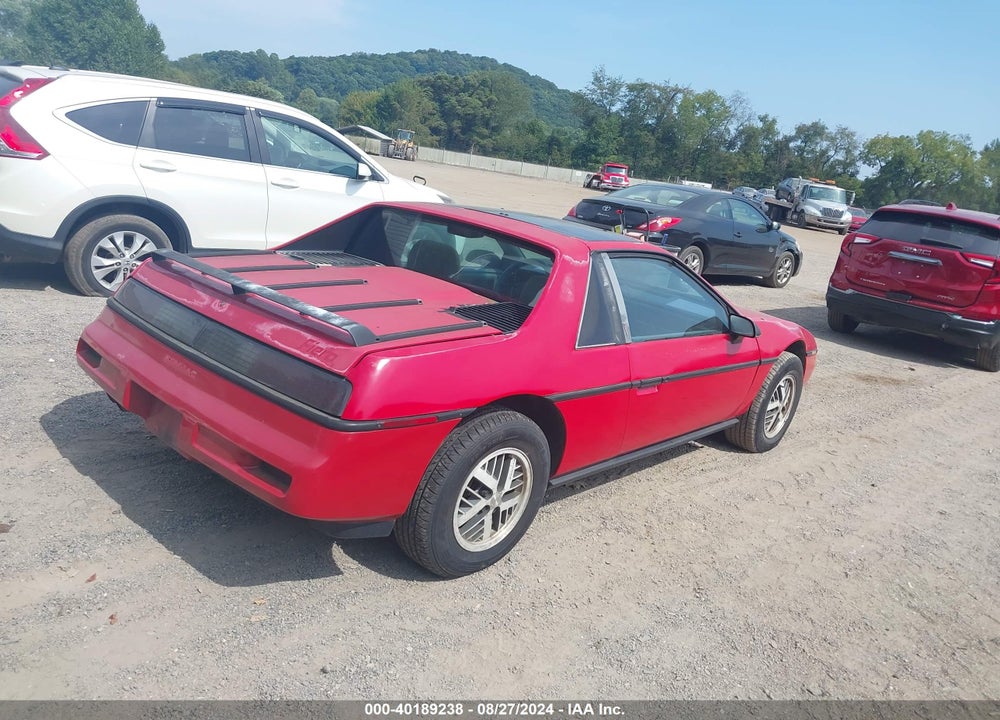 1988 PONTIAC FIERO VIN: 1G2PE11R2JP206632