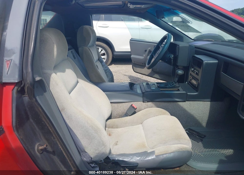 1988 PONTIAC FIERO VIN: 1G2PE11R2JP206632