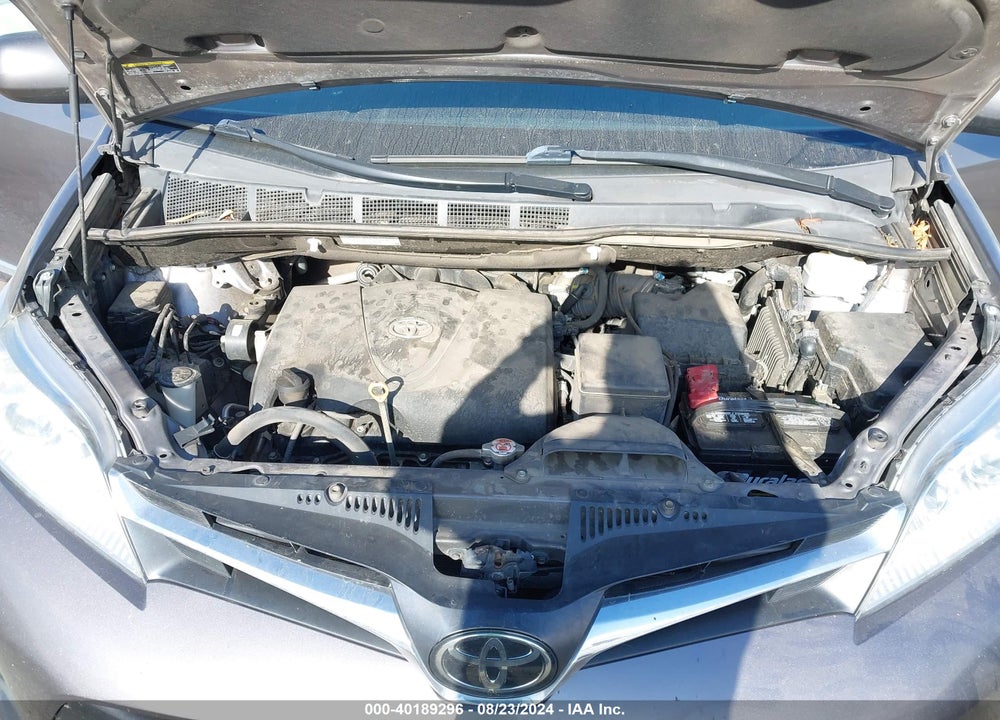 2019 TOYOTA SIENNA LE 8 PASSENGER VIN: 5TDKZ3DCXKS003928