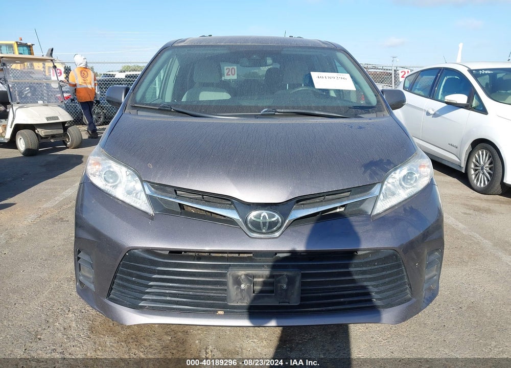 2019 TOYOTA SIENNA LE 8 PASSENGER VIN: 5TDKZ3DCXKS003928