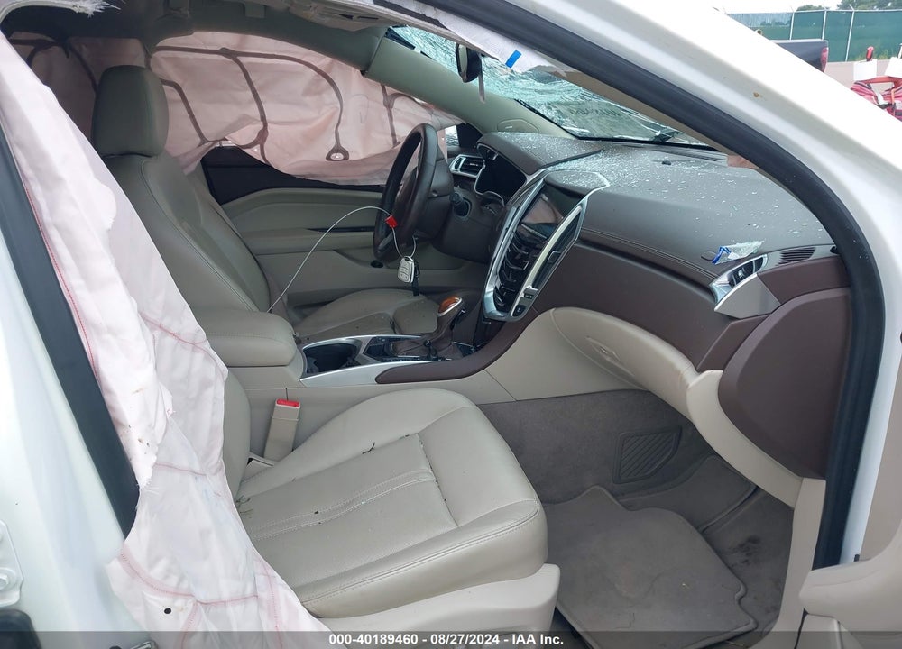 2016 CADILLAC SRX LUXURY COLLECTION VIN: 3GYFNEE33GS566369
