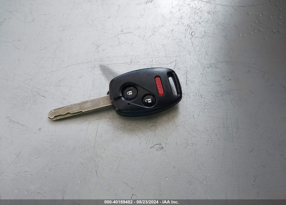2011 HONDA FIT VIN: JHMGE8H30BC023968