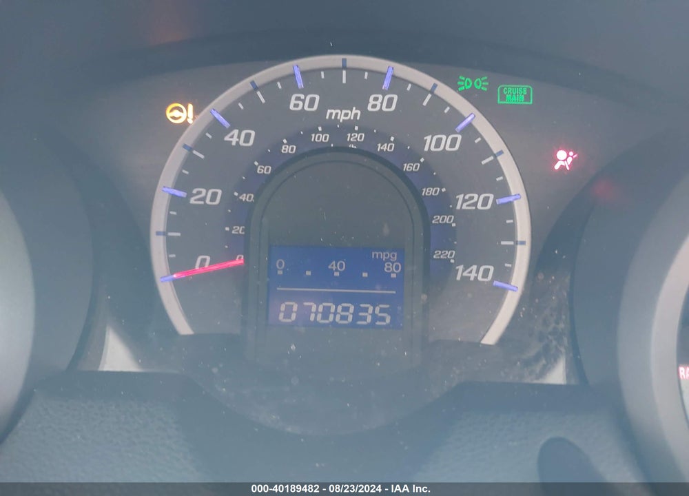 2011 HONDA FIT VIN: JHMGE8H30BC023968