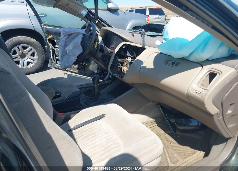 1998 HONDA ACCORD EX VIN: 1HGCG5556WA180549