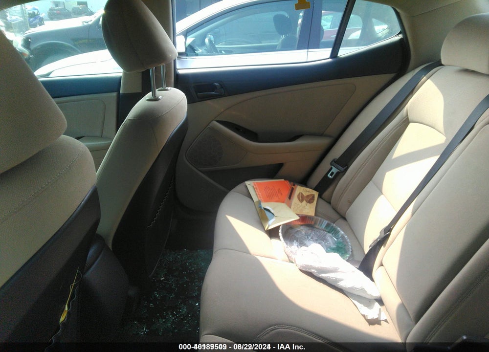 2015 KIA OPTIMA VIN: KNAGM4A71F5587615