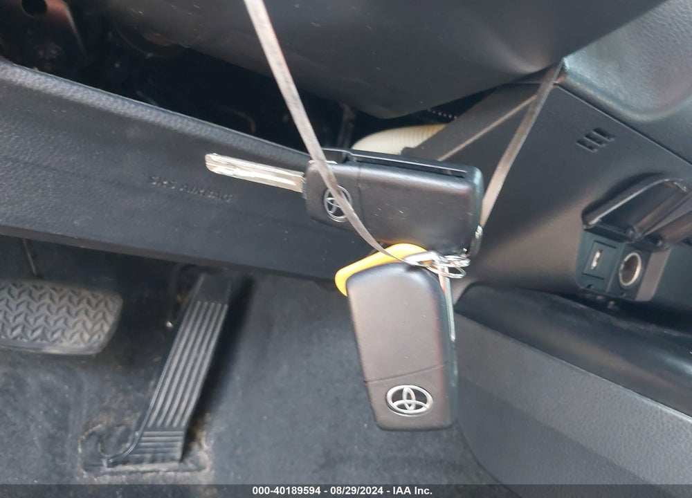 2020 TOYOTA CAMRY SE VIN: 4T1G11AK2LU867801