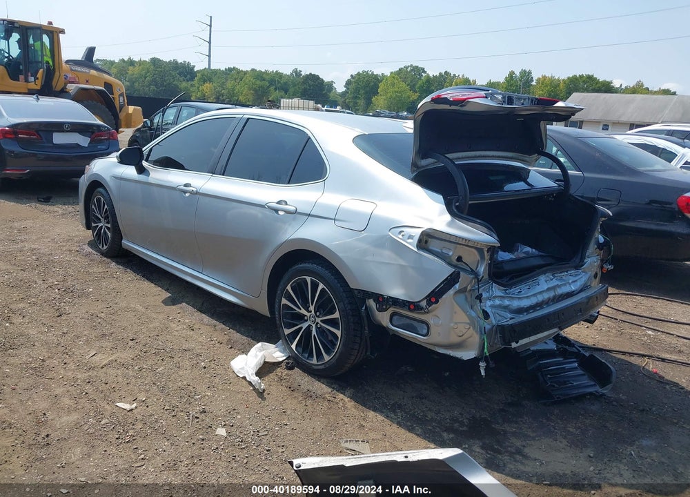 2020 TOYOTA CAMRY SE VIN: 4T1G11AK2LU867801