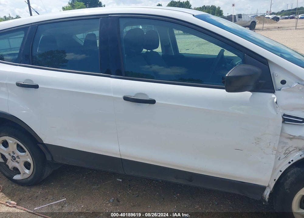 2017 FORD ESCAPE VIN: 1FMCU0F75HUB49140