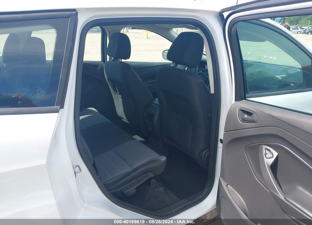 2017 FORD ESCAPE VIN: 1FMCU0F75HUB49140