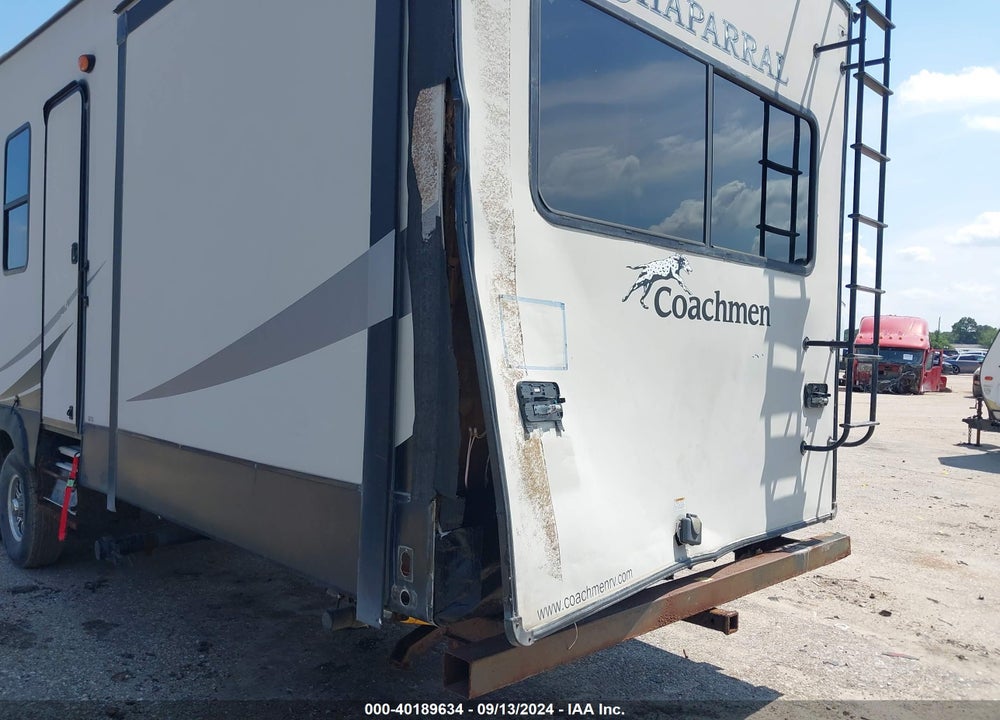 2018 FOREST RIVER CHAPARRAL VIN: 5ZT3CH2B8JA318847