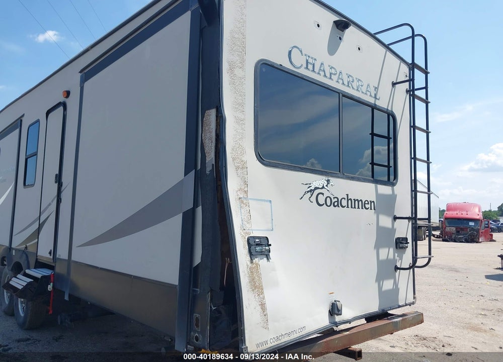 2018 FOREST RIVER CHAPARRAL VIN: 5ZT3CH2B8JA318847