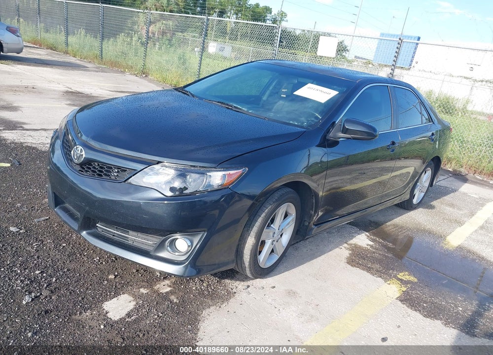 2013 TOYOTA CAMRY SE VIN: 4T1BF1FK9DU706464