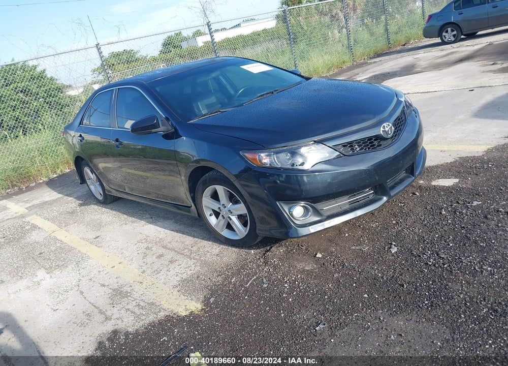 2013 TOYOTA CAMRY SE VIN: 4T1BF1FK9DU706464