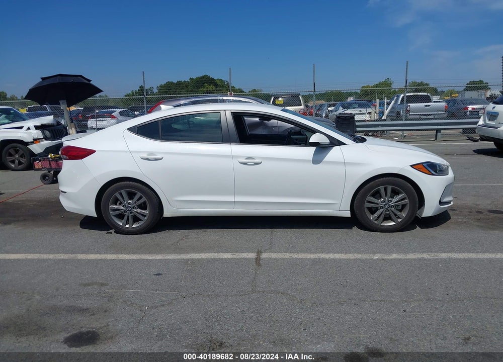 2018 HYUNDAI ELANTRA SEL VIN: 5NPD84LFXJH356588