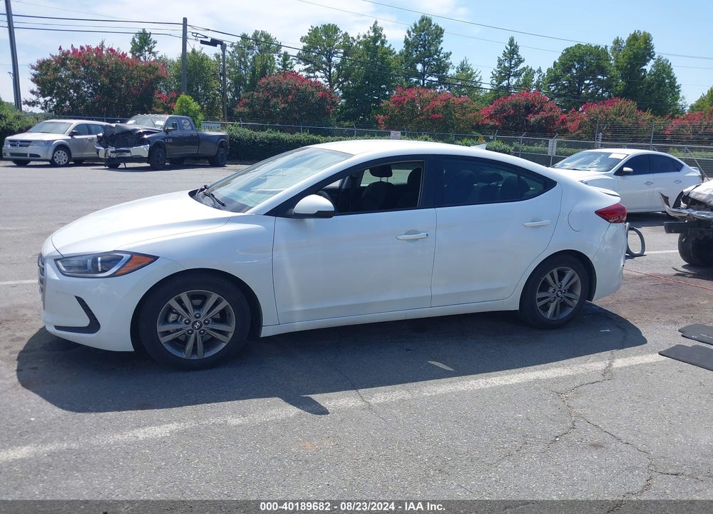 2018 HYUNDAI ELANTRA SEL VIN: 5NPD84LFXJH356588