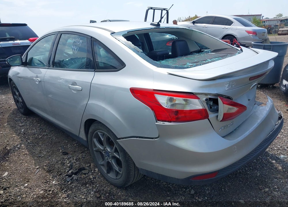 2014 FORD FOCUS SE VIN: 1FADP3F28EL354447