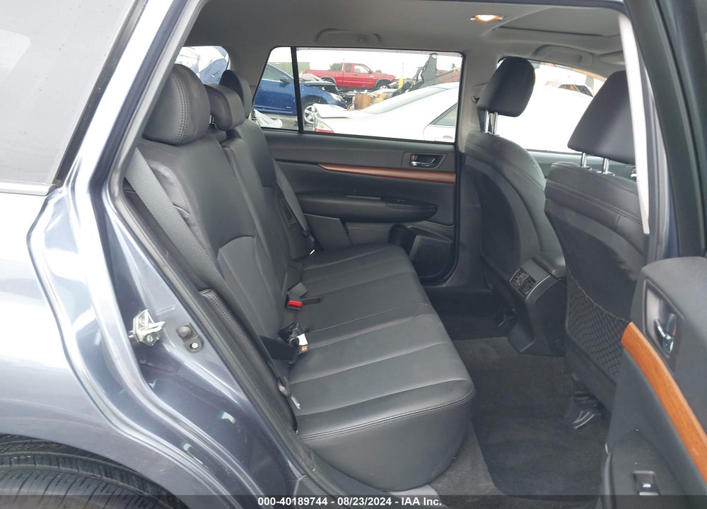 2014 SUBARU OUTBACK 2.5I LIMITED VIN: 4S4BRBLCXE3295321