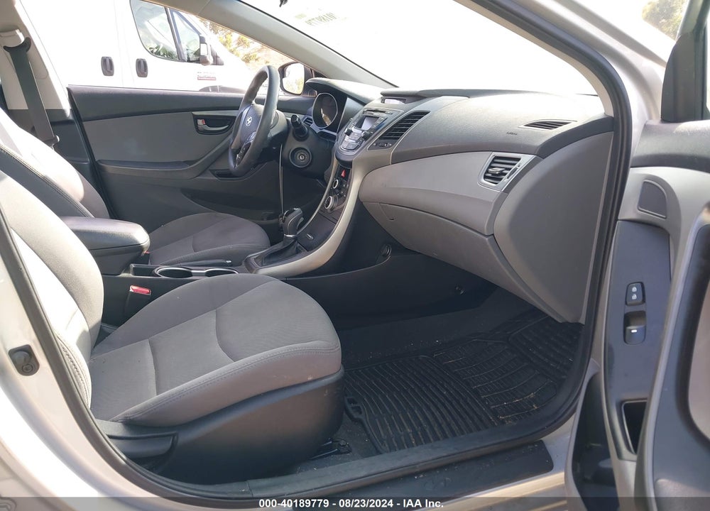 2015 HYUNDAI ELANTRA SE VIN: 5NPDH4AE0FH628311