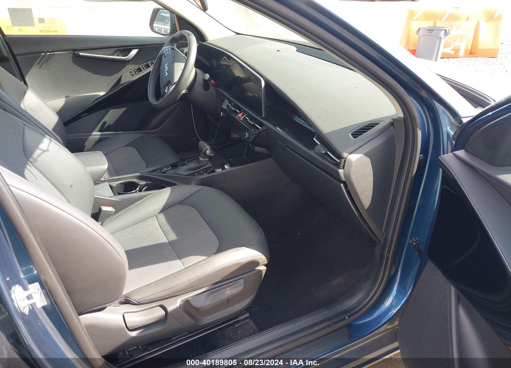 2023 KIA NIRO EX VIN: KNDCR3LE7P5037488