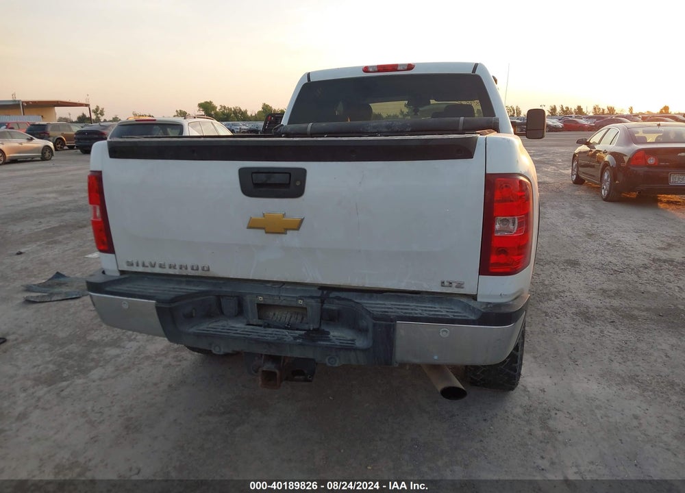 2011 CHEVROLET SILVERADO 2500HD LTZ VIN: 1GC1KYCG6BF162110