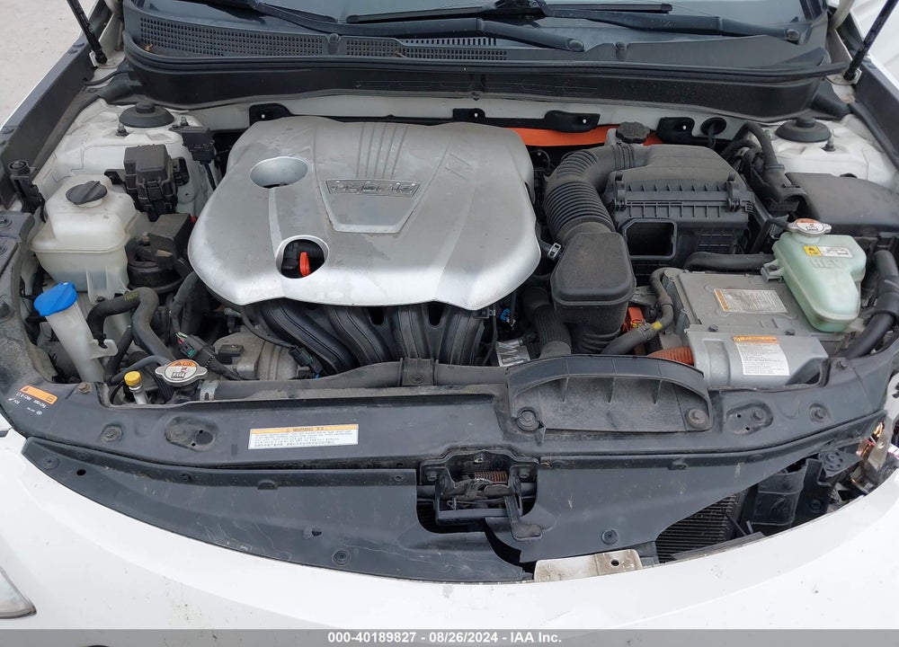 2015 HYUNDAI SONATA HYBRID LIMITED VIN: KMHEC4A47FA131950
