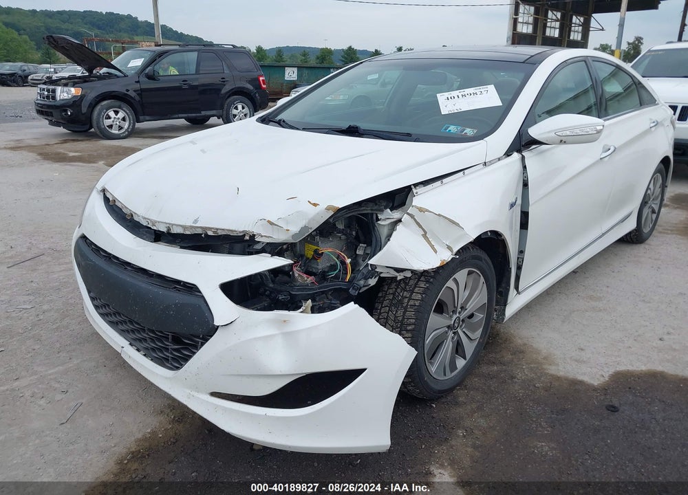 2015 HYUNDAI SONATA HYBRID LIMITED VIN: KMHEC4A47FA131950