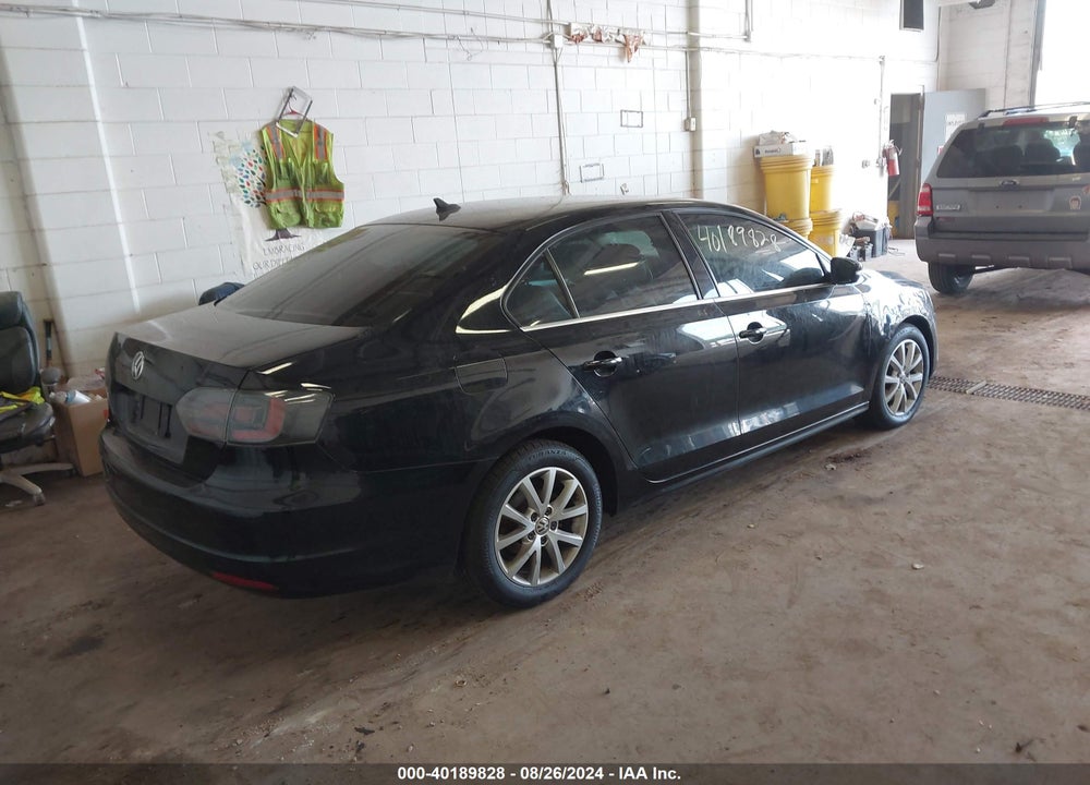2014 VOLKSWAGEN JETTA 1.8T SE VIN: 3VWB07AJ0EM203383