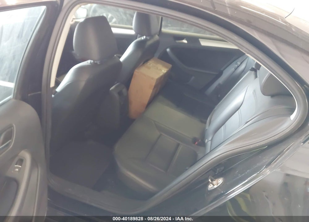 2014 VOLKSWAGEN JETTA 1.8T SE VIN: 3VWB07AJ0EM203383