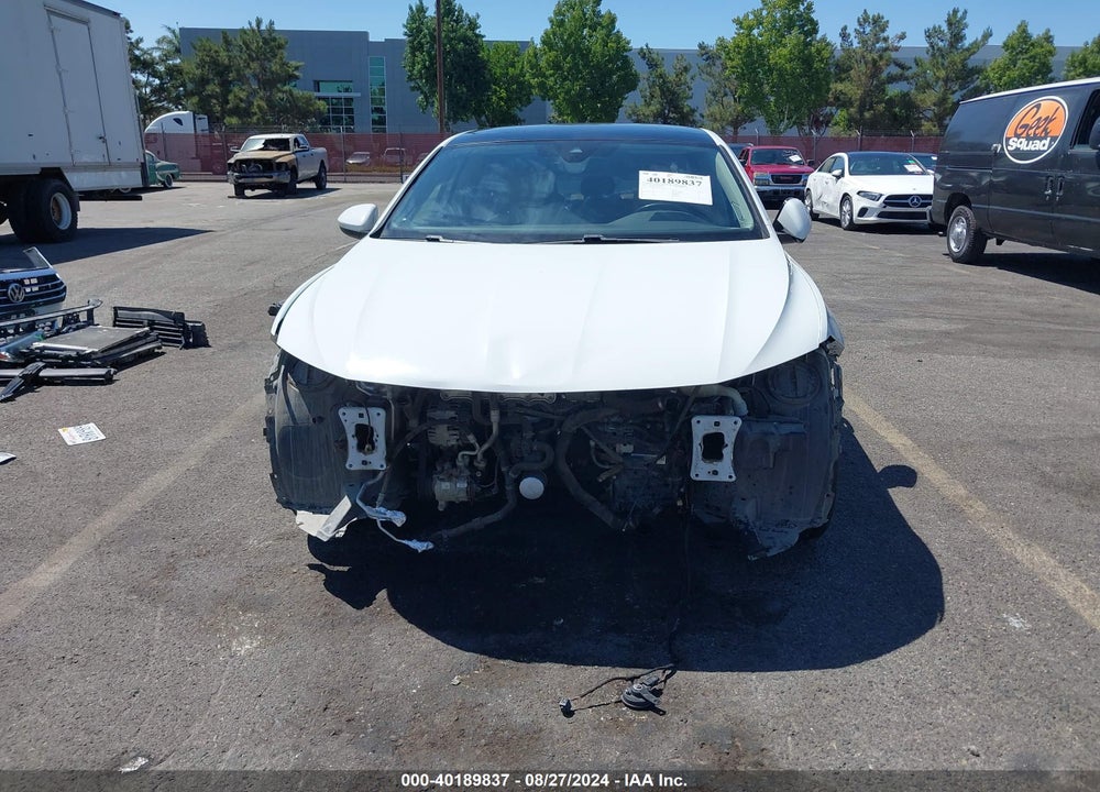 2019 VOLKSWAGEN JETTA 1.4T SEL VIN: 3VWE57BU5KM006275