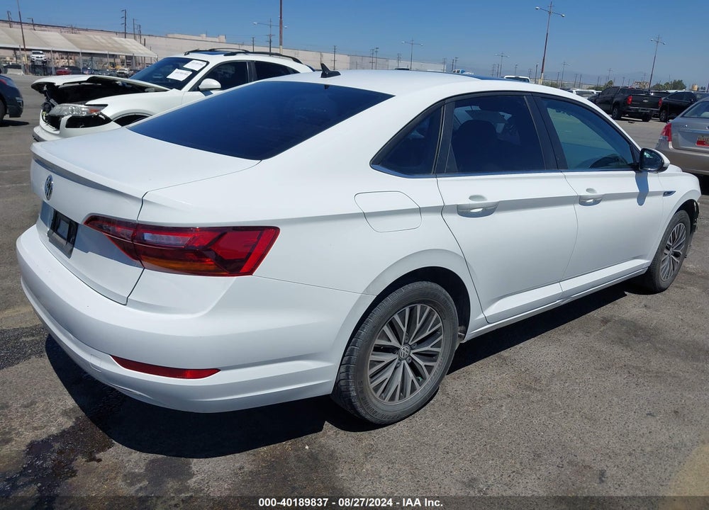 2019 VOLKSWAGEN JETTA 1.4T SEL VIN: 3VWE57BU5KM006275