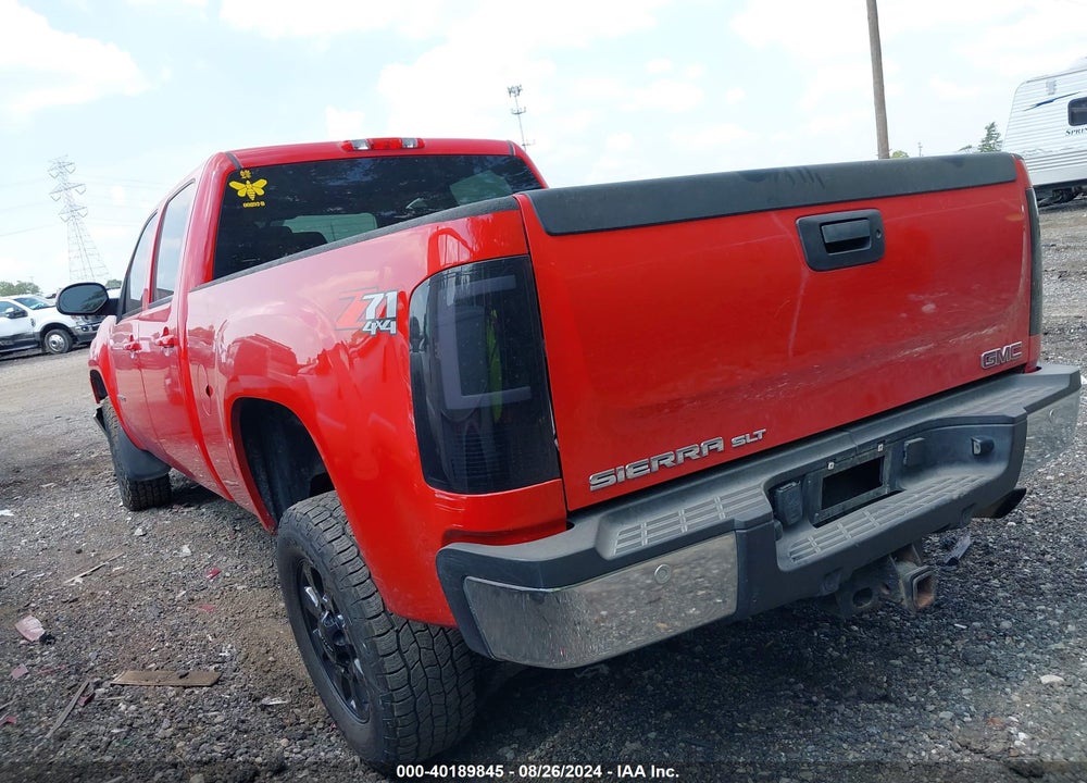 2013 GMC SIERRA 2500HD SLT VIN: 1GT121CGXDF216891