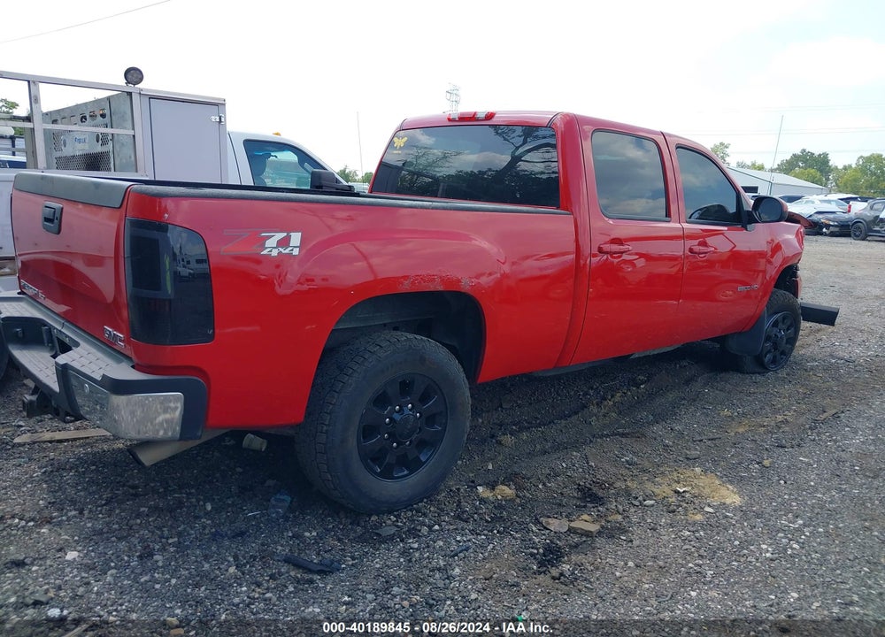 2013 GMC SIERRA 2500HD SLT VIN: 1GT121CGXDF216891