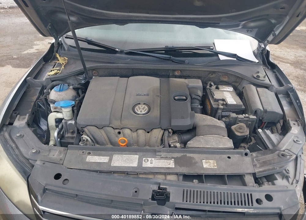 2013 VOLKSWAGEN PASSAT 2.5L SE VIN: 1VWBP7A31DC125032