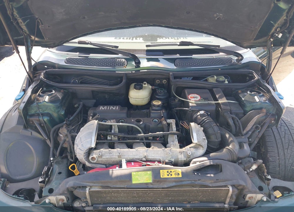 2005 MINI COOPER S VIN: WMWRH33435TF81595