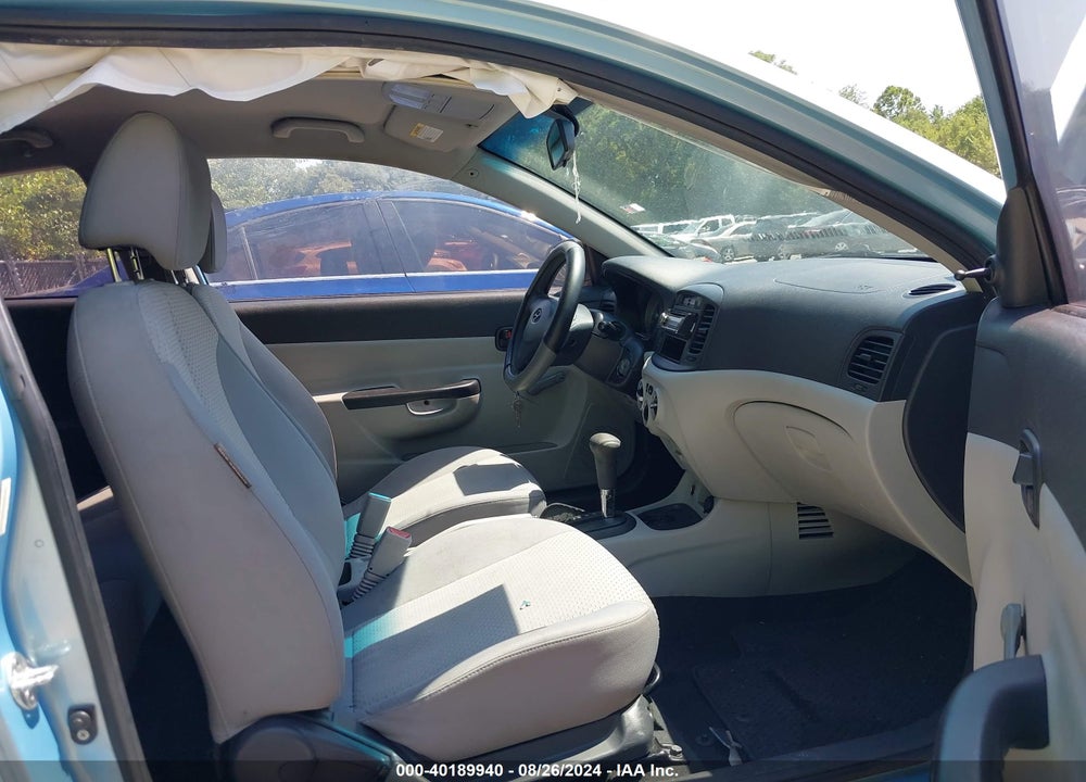 2010 HYUNDAI ACCENT GS VIN: KMHCM3AC3AU162139