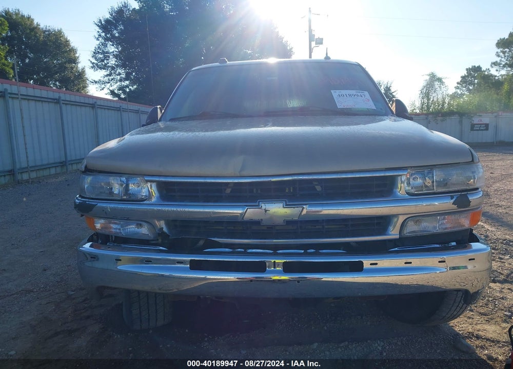 2005 CHEVROLET SUBURBAN 1500 LT VIN: 1GNEC16Z45J177670