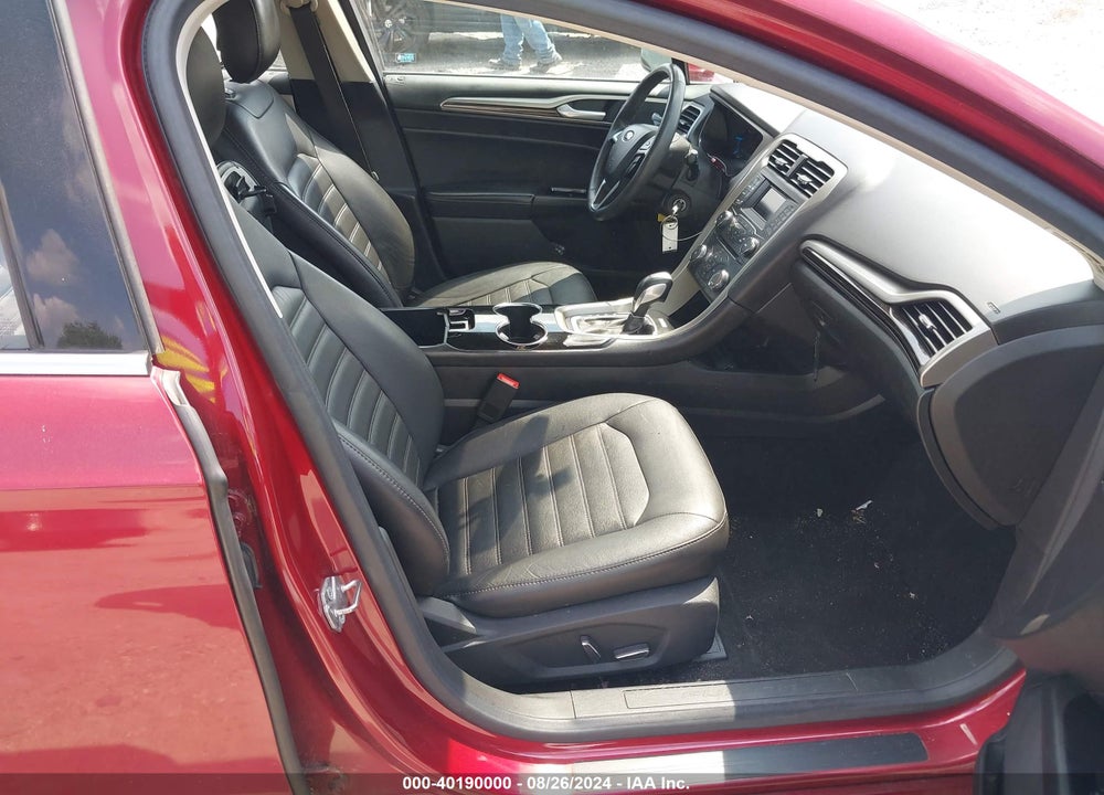 2015 FORD FUSION SE VIN: 3FA6P0HD6FR101555