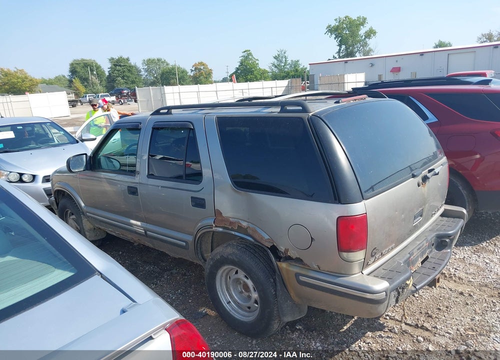 1999 CHEVROLET BLAZER VIN: 1GNDT13W5X2106125
