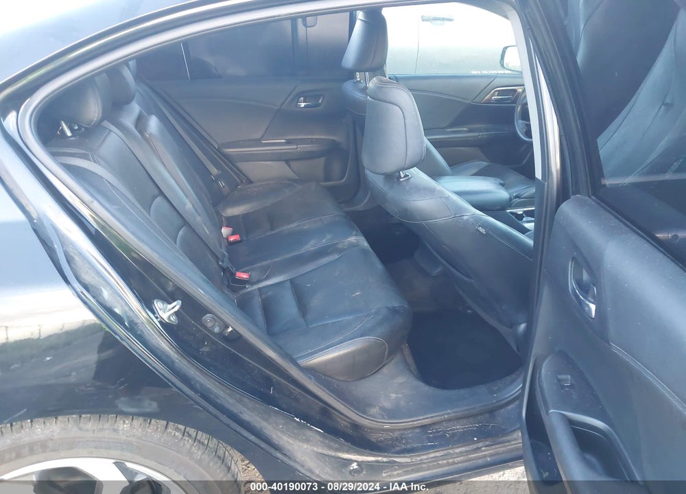2017 HONDA ACCORD EX-L V6 VIN: 1HGCR3F85HA027025