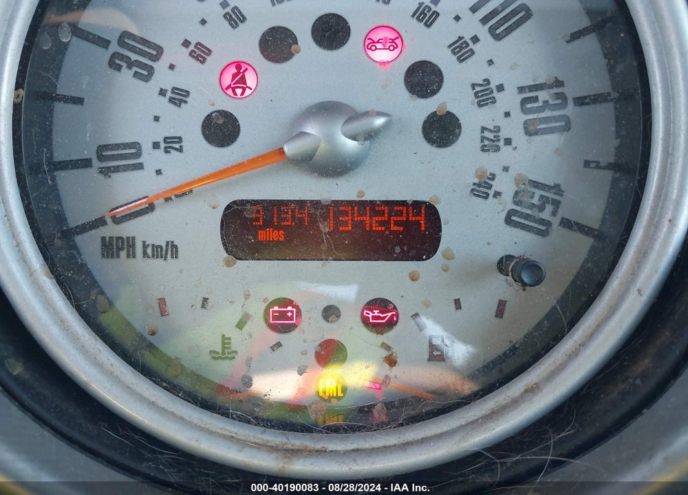 2003 MINI COOPER S VIN: WMWRE33493TD62551