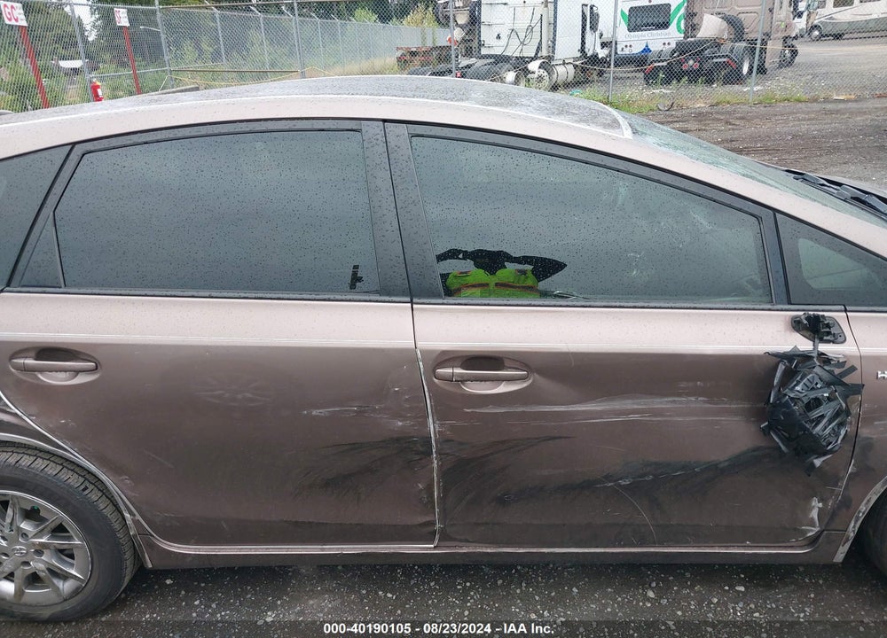 2017 TOYOTA PRIUS V THREE VIN: JTDZN3EU4HJ071469