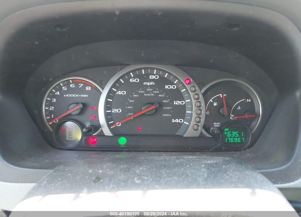 2005 HONDA PILOT EX VIN: 5FNYF18415B063602