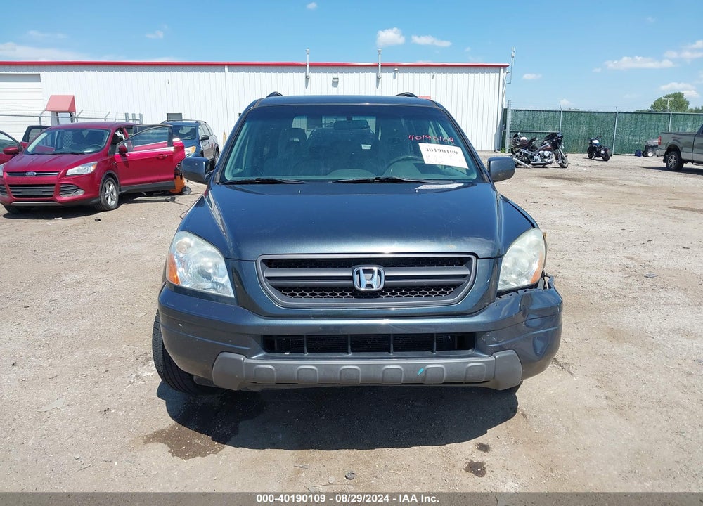 2005 HONDA PILOT EX VIN: 5FNYF18415B063602