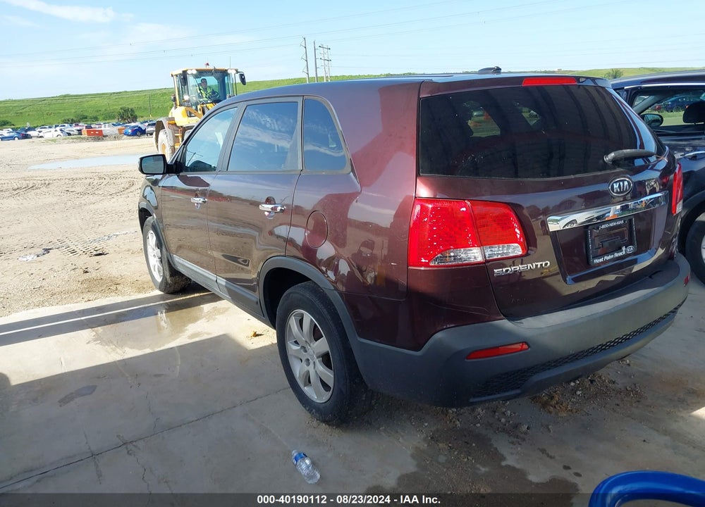 2012 KIA SORENTO LX VIN: 5XYKT4A14CG275240