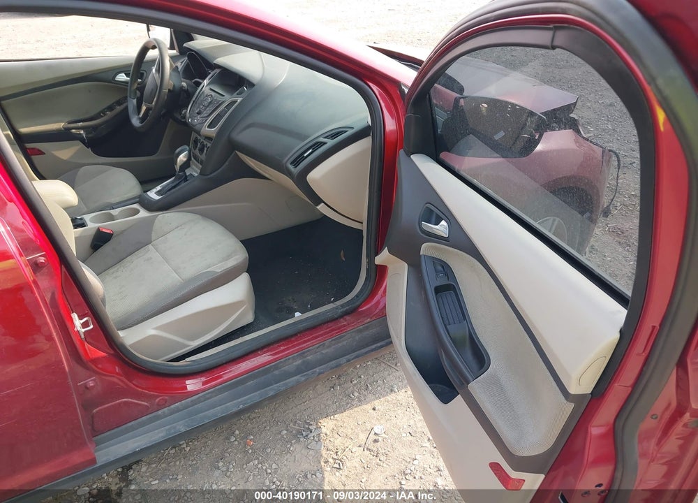 2014 FORD FOCUS SE VIN: 1FADP3K22EL375106