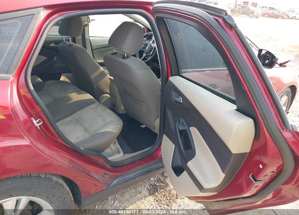2014 FORD FOCUS SE VIN: 1FADP3K22EL375106